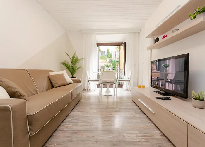 Apartment Vivimihome - Corso 9 Mailand